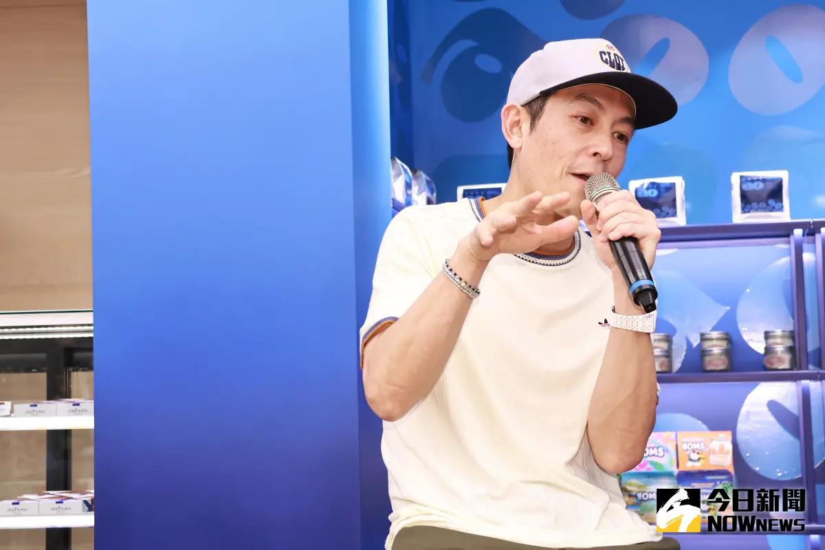 ▲陳冠希（如圖）今出席咖啡廳開幕活動，看起來消瘦不少，臉上皺紋也很多。（圖／記者吳翊緁攝）