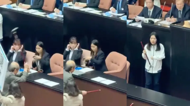 ▲柯建銘拿拐杖打議場桌子。(圖/國民黨團提供)