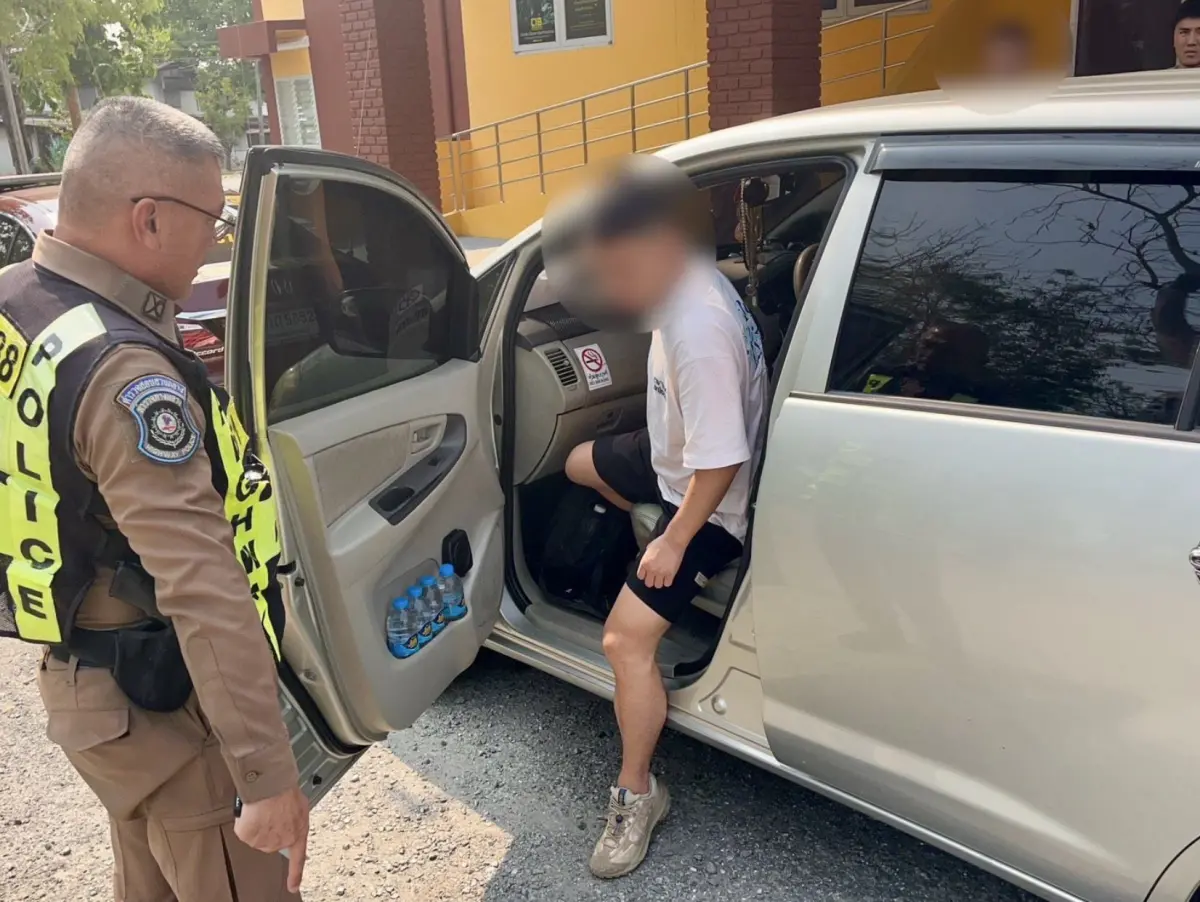 ▲泰國警方查獲中國人非法從邊境偷渡入境。（圖／翻攝自ch3plus）