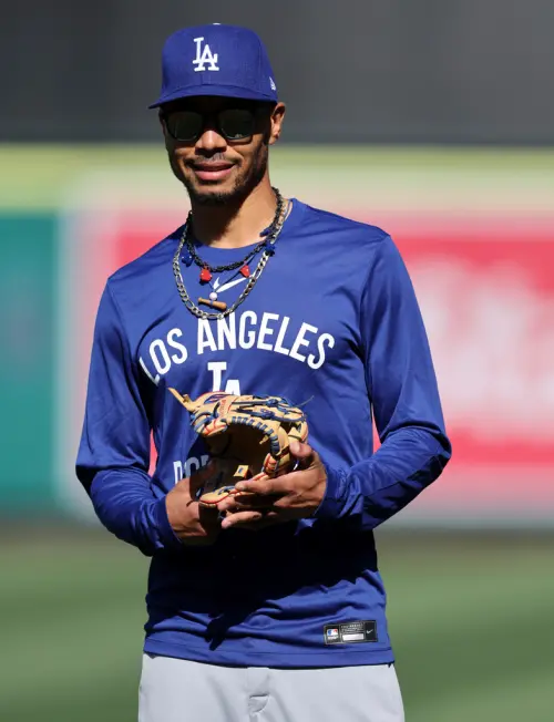 洛杉磯道奇隊內野手Mookie Betts睽違16天正式復出。當地媒體向他詢問身體狀況時,他表示:「我現在狀況很好,非常好,已經完全恢復正常了。」 ▲洛杉磯道奇隊內野手Mookie Betts睽違16天正式復出。當地媒體向他詢問身體狀況時,他表示:「我現在狀況很好,非常好,已經完全恢復正常了。」(圖/美聯社/達志影像)