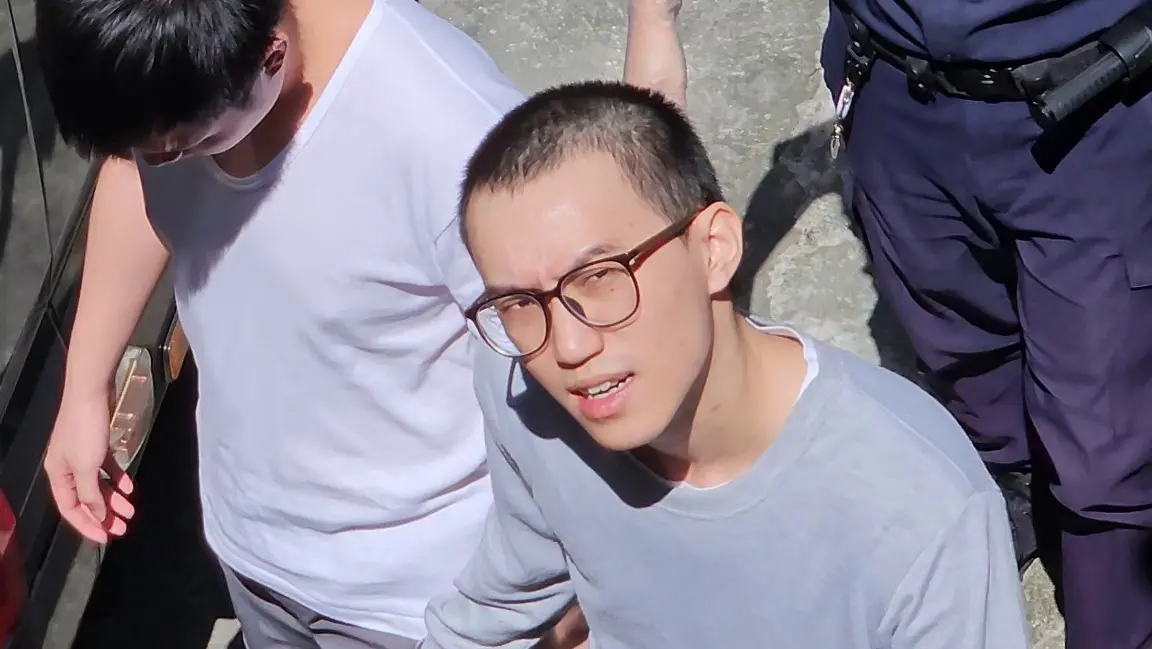 ▲皇池溫泉御膳館偷拍案主嫌「GOGO哥」林亦修，去年在押期間到士林地院出庭。（圖／記者劉松霖攝，2024.10.11）