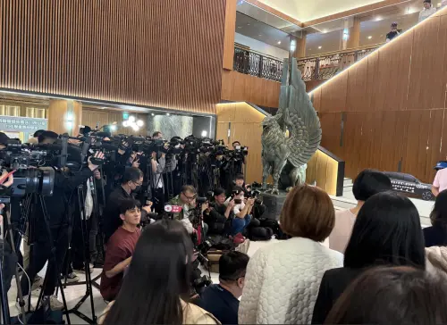 ▲媒體大陣仗出席明星慈善高爾夫球賽現場，卻沒有等到曾國城現身。（圖／記者蘇詠智攝）