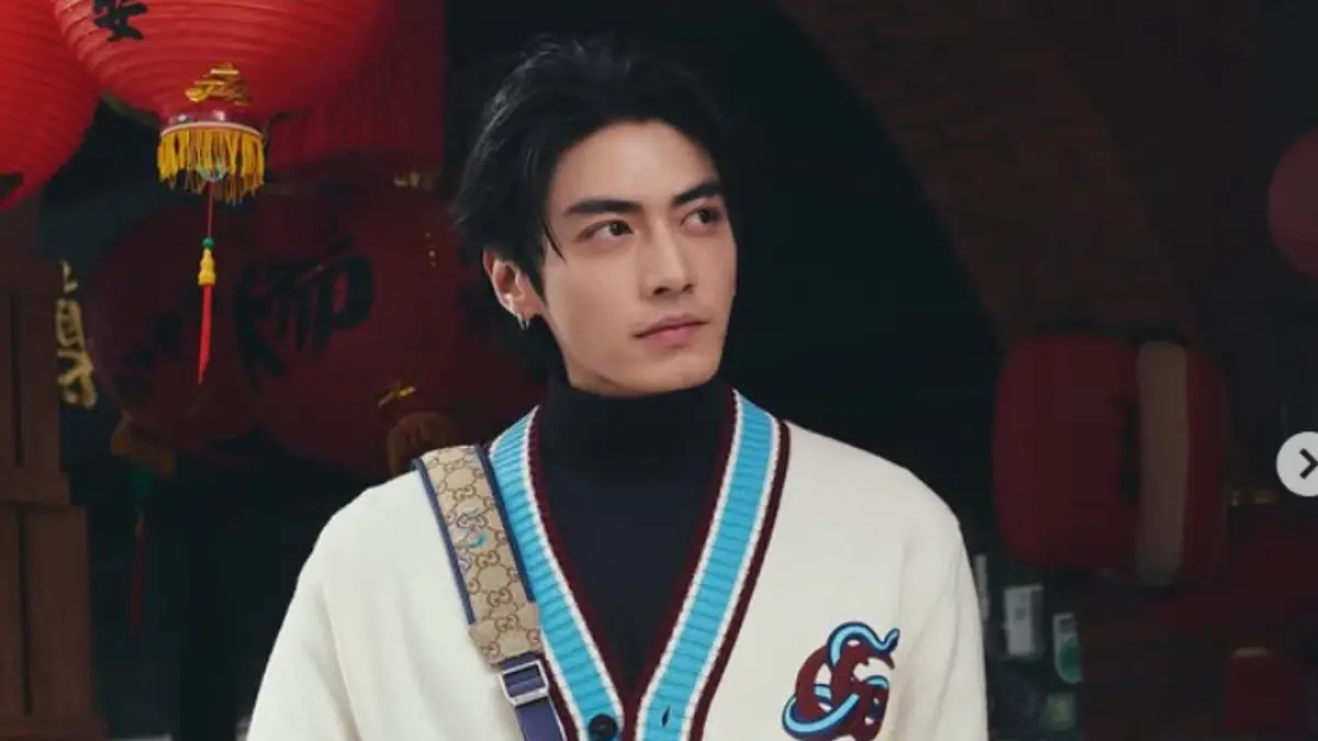 ▲新生代演員宋柏緯大方認愛，與女友「同床抱貓」低調放閃，讓粉絲直呼：幸福感藏不住。（圖／翻攝自instagram _edisonsoong）