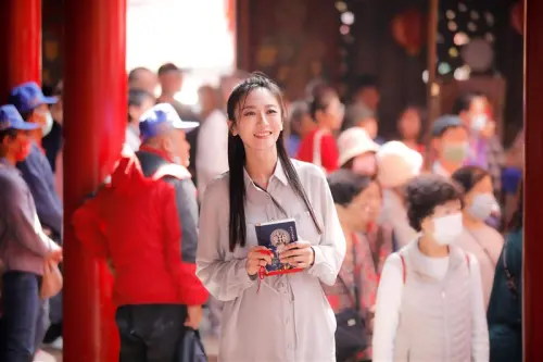 蔡允潔再懷二胎！媽祖保佑「生理期剛過都中」 將迎接弟弟報到
