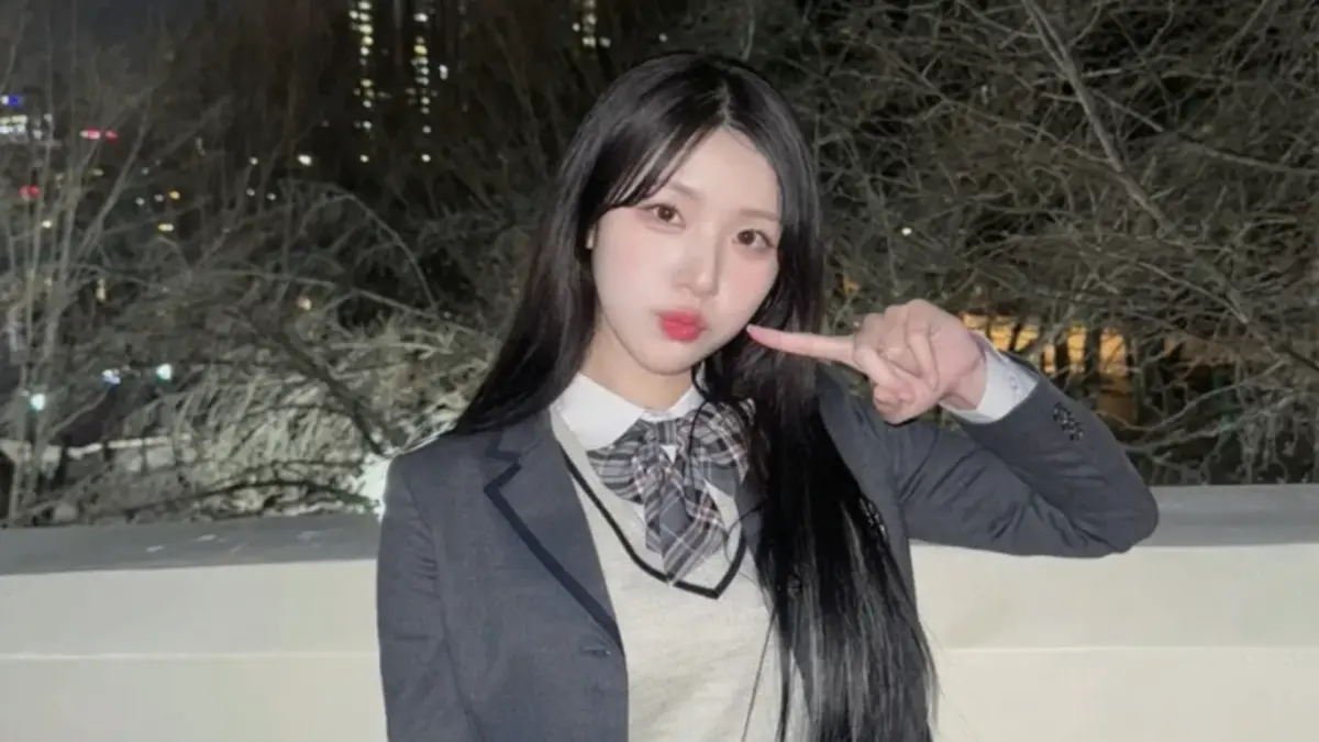 ▲韓籍啦啦隊女神廉世彬，昨（25）日因為身體狀況不佳緊急送醫，她虛弱躺在病床上的照片也曝光，讓人看了超心疼。（圖／廉世彬 IG）