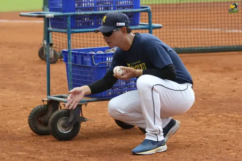 ▲台壽霸龍總教練湯登凱接任亞錦賽、名古屋亞運中華隊總教練。（圖／台中台壽霸龍提供）