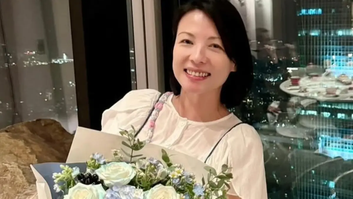 ▲陳孝萱（如圖）和製作人詹仁雄曾有段婚姻，當年兩人生下兒子鐵弟，如今也已經19歲，罕見露臉讓外界驚豔，俊秀外貌還讓他被誤認為練習生，不僅如此，他還是英國建築名校AA大學的學生。（圖／陳孝萱IG）