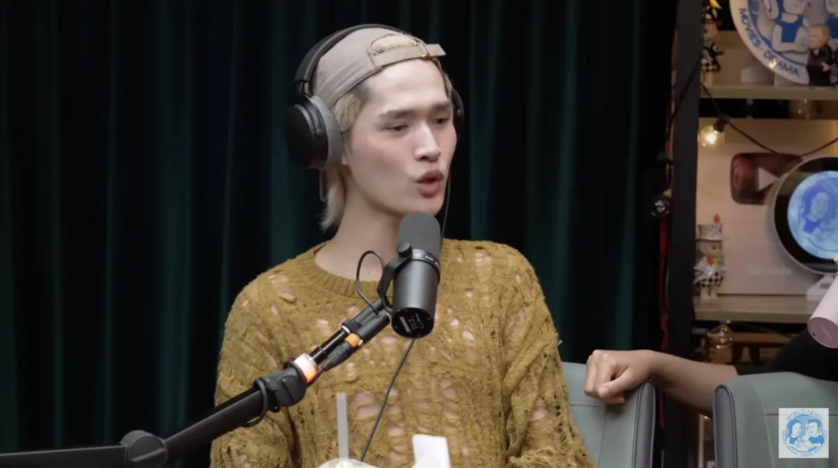 ▲網紅鍾明軒接受專訪時，稱在美國自我介紹時沒人知道台灣。（圖／翻攝自百靈果YouTube）