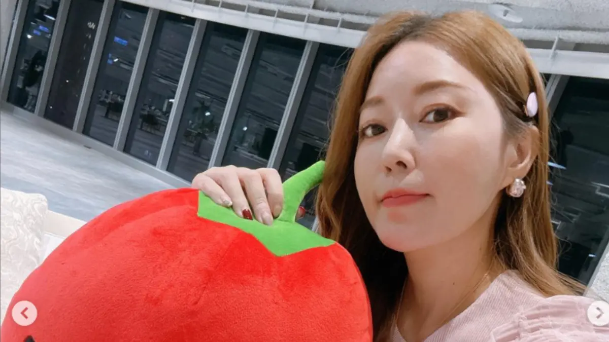 ▲前東京著衣創辦人周品均，擁有跟Andy相同的經驗，於昨（26）日上傳影片，分析家寧一家「還有3手段」能阻撓Andy分得盈餘」。（圖／翻攝自instagram mayukichou）