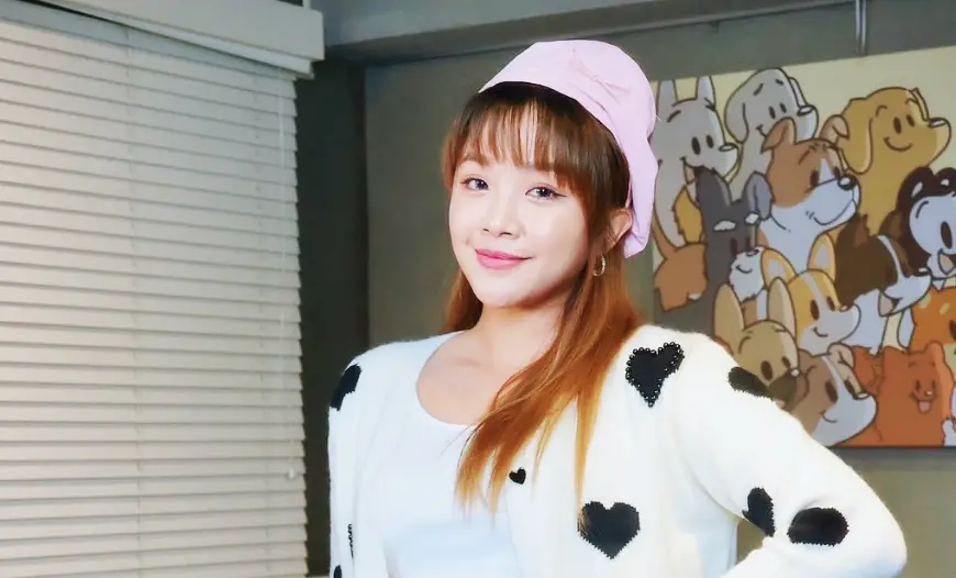 ▲賴慧如身背房貸，為家人月燒18萬化療費，坦言要「很緊繃很狀態」。日前在ig發出工作照，表示新角色「穿越20歲」變成人母，粉絲對此驚訝回復：「明明不到30歲, 確都演媽媽的戲 , 奇怪!」（圖／翻攝自instagram huiru.lai.71）