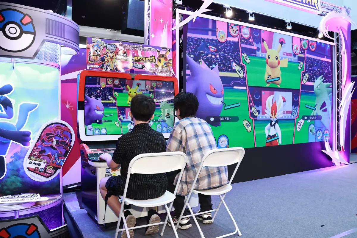 ▲寶可夢新機台《寶可夢明耀之星》（Pokémon Mezastar）今（2）日上市。（圖／記者吳翊緁攝）