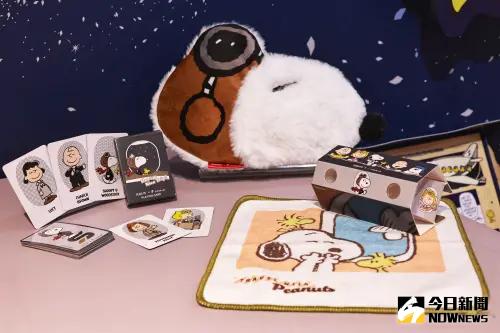 星宇航空今(27)日正式宣布,延續去年廣受好評的Snoopy主題航班,將於5月28日至12月31日隆重推出全新系列 ▲星宇航空今(27)日正式宣布,延續去年廣受好評的Snoopy主題航班,將於5月28日至12月31日隆重推出全新系列。(圖/記者吳翊緁攝)
