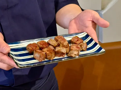 ▲就饗「法蘭克牛排」。（圖／記者蕭涵云攝）