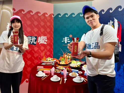 ▲王品集團聯名大甲鎮瀾宮媽祖繞境，推出趣味優惠活動。（圖／記者蕭涵云攝）