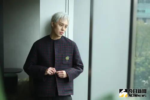 ▲孫麥傑在《獨佔接班人》中飾演「火爆暖男」Ian,常為了愛大打出手。(圖/記者陳明安攝) ▲孫麥傑在《獨佔接班人》中飾演「火爆暖男」Ian,常為了愛大打出手。(圖/記者陳明安攝)