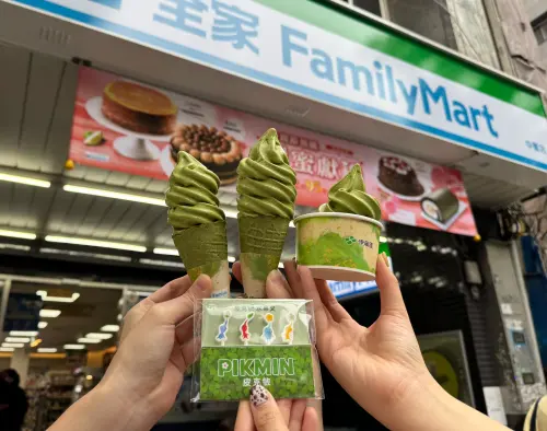 ▲全家抹茶季推「伊藤園抹茶霜淇淋」。（圖／記者鍾怡婷攝）