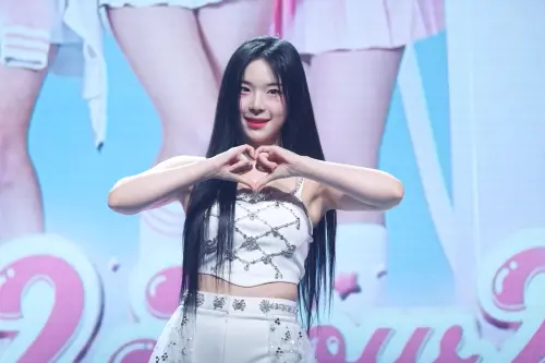 ▲趙娟週(如圖)透露自己喉嚨出狀況及失眠,南珉貞則透露工作行程滿檔,沒能休息好,讓膝蓋熱熱痛痛的。(圖/記者陳明安攝影) ▲趙娟週(如圖)透露自己喉嚨出狀況及失眠,南珉貞則透露工作行程滿檔,沒能休息好,讓膝蓋熱熱痛痛的。(圖/記者陳明安攝影)