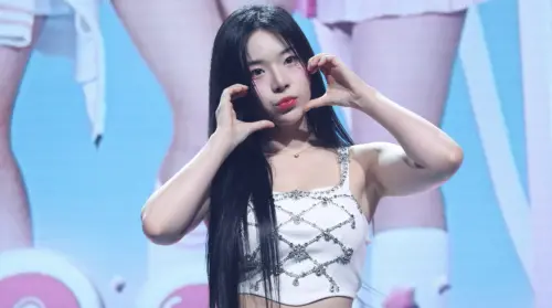 ▲朴旻曙（Mingo）、趙娟週（如圖）、安芝儇及南珉貞今（28）日將於下午、晚間連續舉辦2場粉絲見面會，稍早趙娟週受訪透露自己喉嚨出狀況及失眠，南珉貞則透露工作行程滿檔，沒能休息好，讓膝蓋熱熱痛痛的。（圖／記者陳明安攝影）