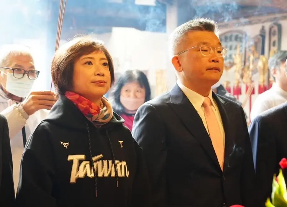 ▲罷免台中市綠委何欣純、蔡其昌的連署行動，今天通過一階審查。（圖／翻攝何欣純臉書，2025.03.28）