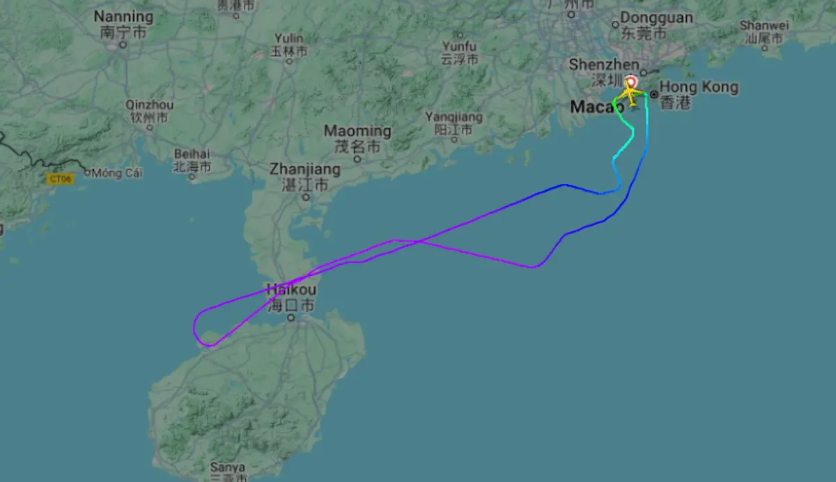 ▲緬甸今（28）日下午發生規模7.7強震，泰國也受到衝擊，不少飛泰航班因此受到影響，香港國泰航空下午有班機更是在飛往泰國途中折返。（圖／翻攝自Flightradar24）