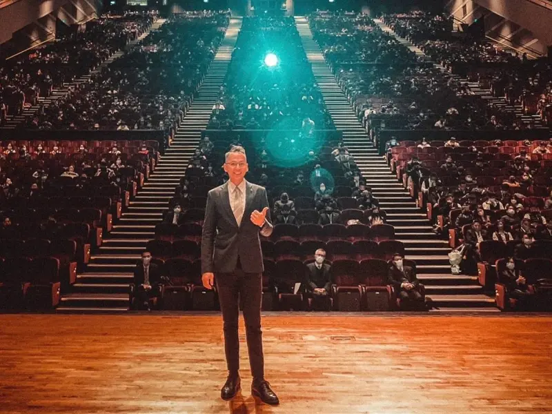 ▲因用心對待每位客戶，信義房屋淡水重劃店主任劉祐麟接連榮獲新秀獎、年度業務區成件Top1及全公司成件Top18的殊榮。（圖／信義房屋提供）