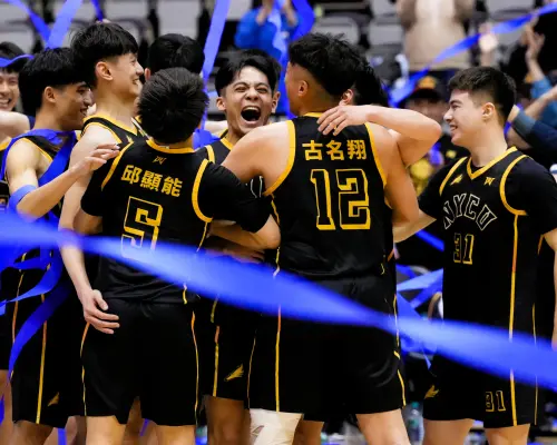 UBA/陽明交大奪隊史首冠成功升級!主將陳韋名轟30分最愛成力煥