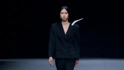 林希曈受邀參加上海時裝周的走秀活動。(圖/張庭 微博) ▲林希曈受邀參加上海時裝周的走秀活動。(圖/張庭 微博)