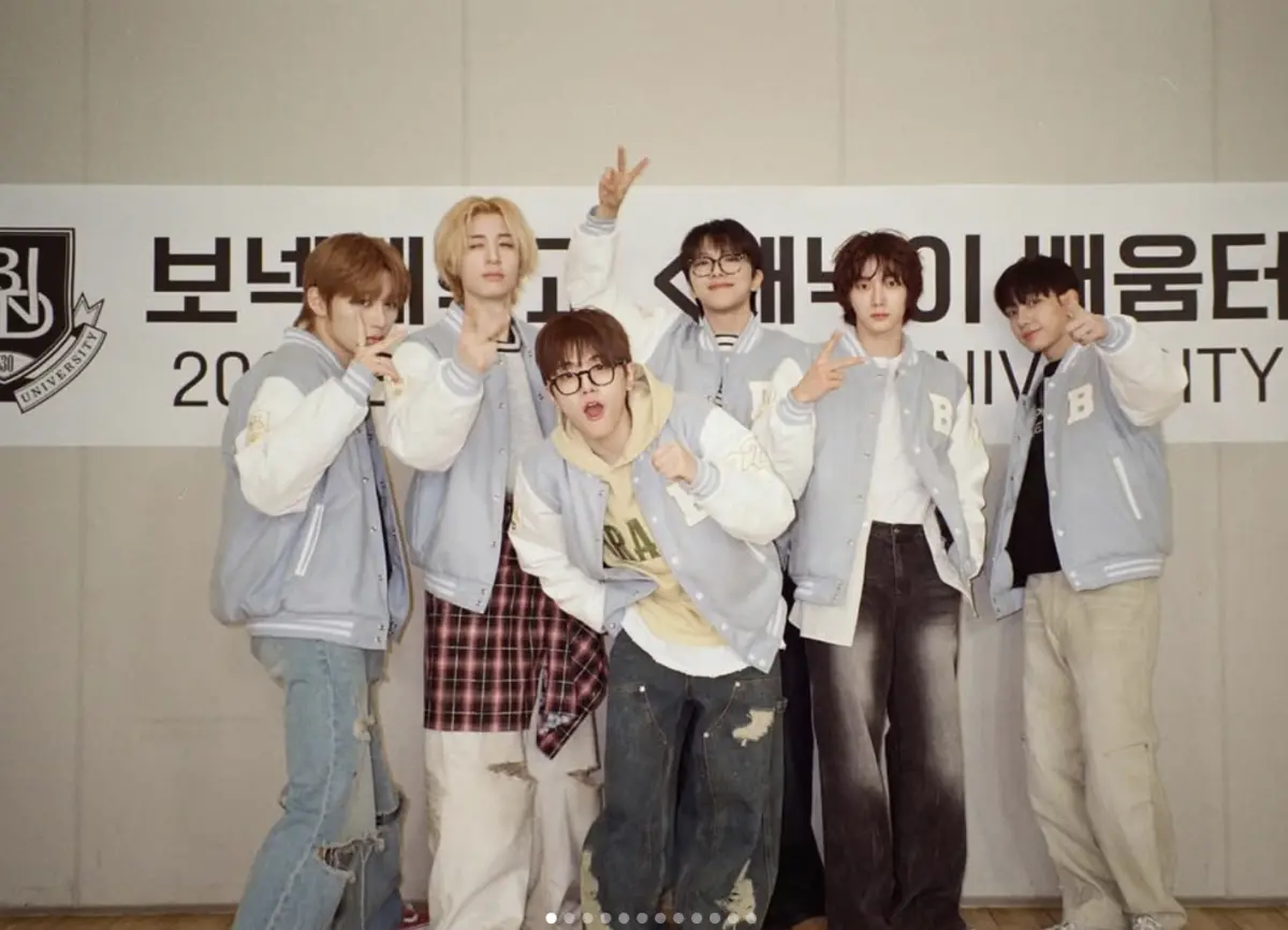 ▲男團BOYNEXTDOOR（如圖）原定於泰國舉辦演唱會，不料碰上緬甸強震，然而公司沒有馬上宣布取消演出，而是訂機票讓成員回韓國，被丟在當地的粉絲只能無助地喊著：「我們怎麼辦？」（圖／翻攝至WEVERSE）