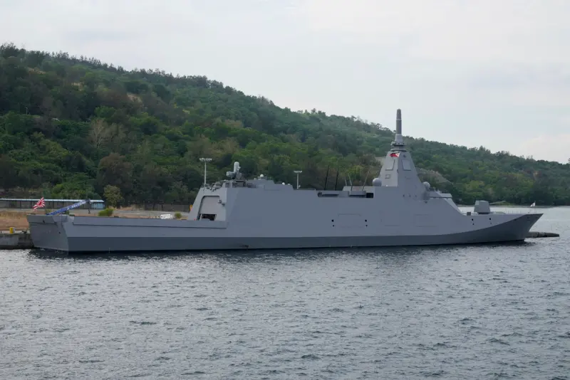 ▲日本海上自衛隊的最上級護衛艦「能代號」（FFM-3）訪問菲律賓蘇比克灣基地。（圖／美聯社／達志影像）