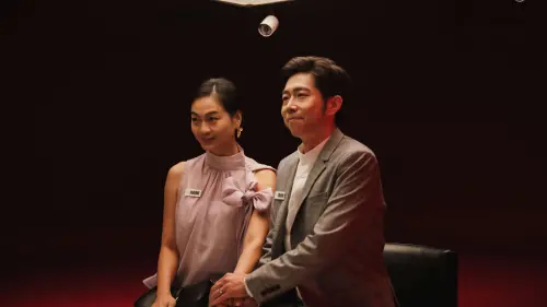 ▲陳雪甄(左)和劇場男神竺定誼(右)一同出演夫妻,生活在需要「通過考試才能生育」的世界觀中,兩人拚盡全力想要孩子。(圖/公視提供) ▲陳雪甄(左)和劇場男神竺定誼(右)一同出演夫妻,生活在需要「通過考試才能生育」的世界觀中,兩人拚盡全力想要孩子。(圖/公視提供)