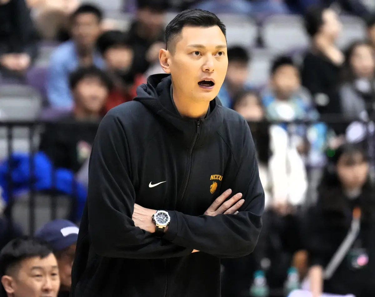 ▲政治大學總教練陳子威，率隊拿下跨季49連勝，僅差1勝就能完成5連霸。(圖/大專體總提供)