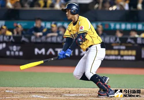 中職／黃韋盛覺醒狂敲4安！兄弟7：5險勝樂天　平日蛋19596人進場
