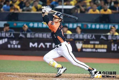 ▲陳聖平近日回歸一軍，本季目前出賽14場，累積的打擊率2成60、長打率3成20與上季一模一樣，上壘率也僅有些微差距，連2年繳出接近聯盟平均水準的打擊表現。。（圖／記者葉政勳攝 , 2025.03.29）