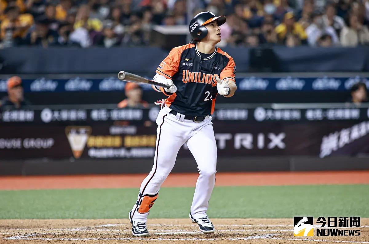 ▲統一獅外野手陳傑憲開季當回「統一隊長」，即使簽下10年大約，仍保持初心。（圖／記者葉政勳攝 , 2025.03.29）