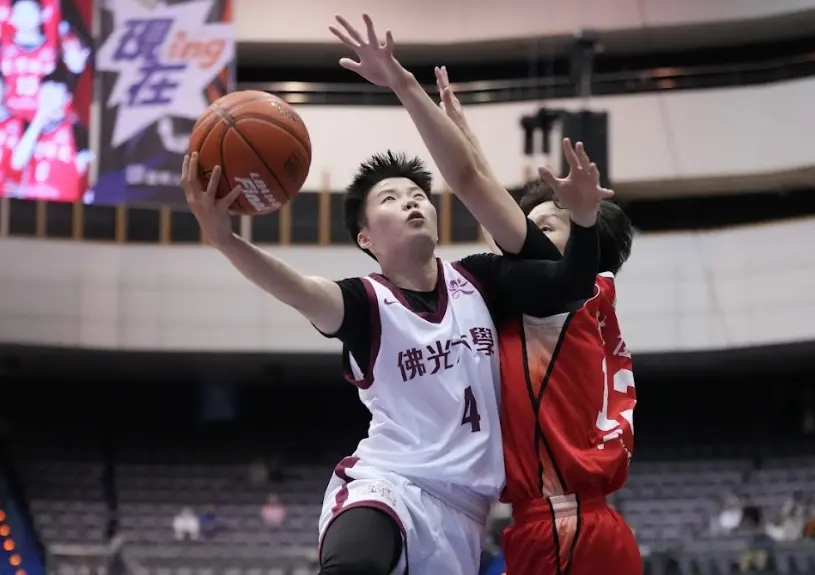 ▲佛光大學靠隊長李宜樺18分、10籃板、8助攻準大三元領軍，以64：54擊敗台師大，晉級UBA女一級冠軍戰，30日將對決文化大學爭后冠。（圖／大專體總提供）