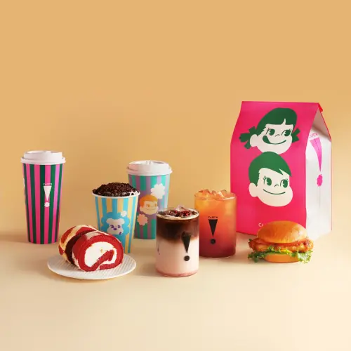 星巴克買一送一愚人節優惠!史努比焦糖奶霜星冰樂「半價多一杯」 ▲CAFE!N 硬咖啡不二家聯名撞色杯身超可愛。(圖/翻攝自CAFE!N 硬咖啡FB)