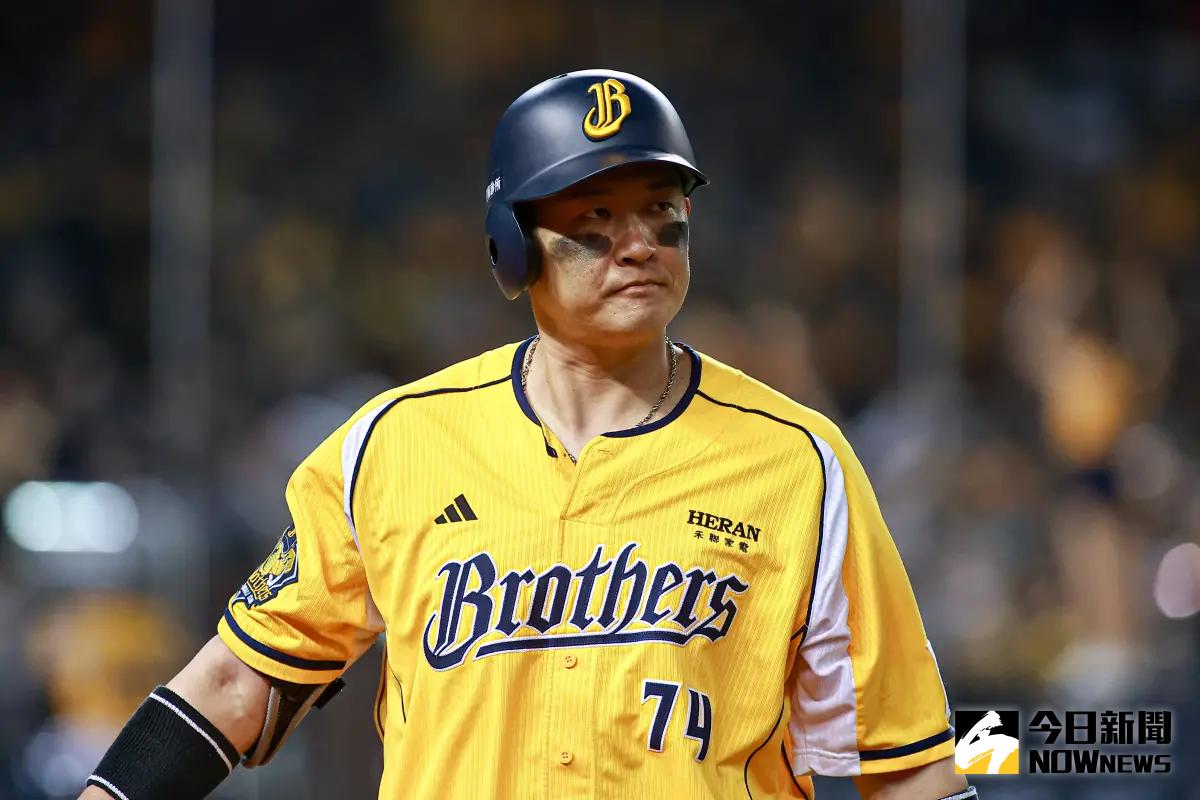 ▲中信兄弟許基宏去年曾從台鋼雄鷹江承諺手中敲出全壘打。（圖／記者葉政勳攝 , 資料照）