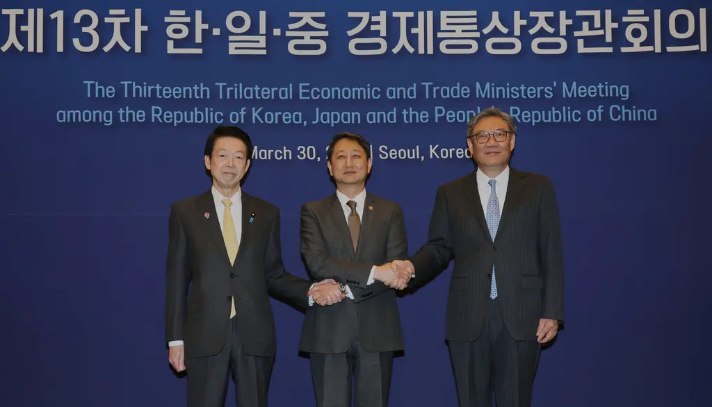 ▲根據中國、南韓與日本的高階官員在首爾會面的聯合聲明，三方30日同意加強自由貿易。（圖／美聯社／達志影像）