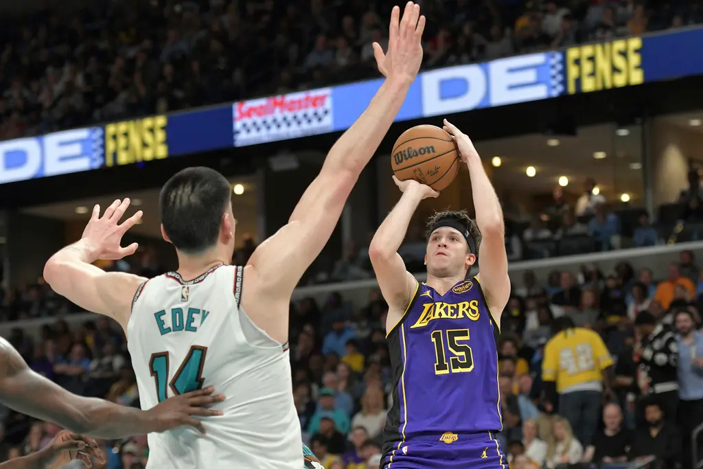 ▲Austin Reaves提到，「當比賽進入關鍵時刻，我們知道每一回合都必須全力以赴。我們沒有打得完美，但在最後的關鍵時刻，我們做好了防守，並且成功防住了對方。」（圖／美聯社／達志影像）