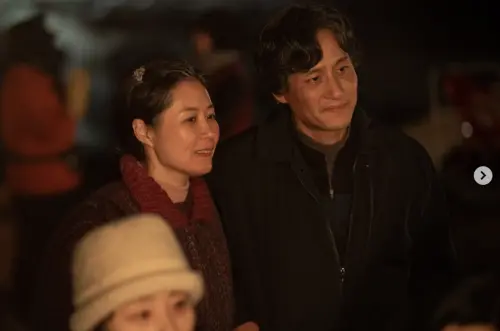 ▲文素利（左）和朴海俊（右）飾演中老年時期的愛純和寬植，動人演技相當催淚。（圖／翻攝自IG netflixkr）