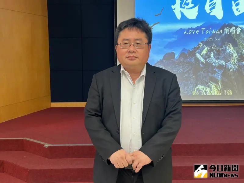 ▲矢板明夫說，他去年就已取得中華民國國籍。（圖／記者吳昕蓓拍攝）