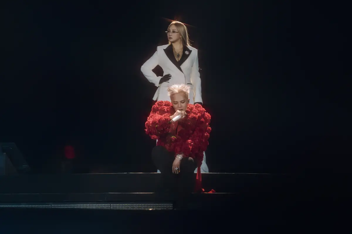 ▲G-Dragon（GD）的「Übermensch」2025首爾演唱會第一天，請到好朋友CL助陣，嗨翻全場。（圖 / Galaxy Corporation）