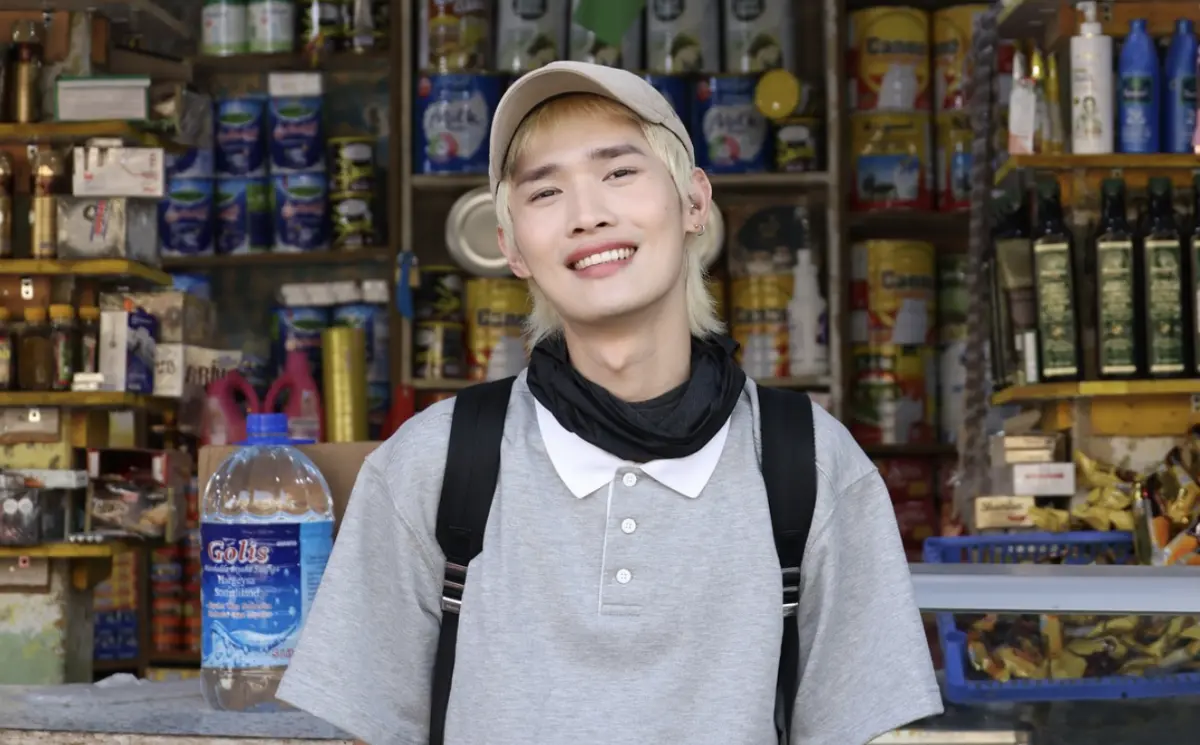 ▲網紅鍾明軒（如圖）在節目上表示，很多外國人不知道台灣，異色檔案主持人DK看到後在網路上分享自身經驗，卻被網友認為是帶頭網暴鍾明軒。對此，DK回應文章有被斷章取義，更說這次的回應並不是道歉，而是經驗分享。（圖／翻攝自鍾明軒 IG）