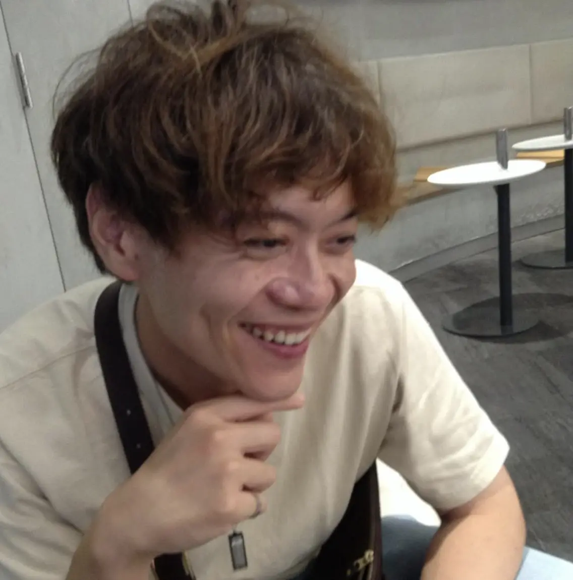 ▲女畫家公開8張和Ryu約會的照片，包含他燦笑、俏皮、撒嬌的模樣都被曝光，女畫家甚至害羞地寫下：「你最可愛的樣子在我的相冊裡。」。（圖／女畫家 Threads）