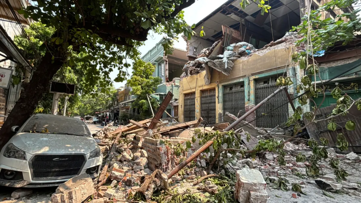 ▲緬甸28日遭遇規模7.7的世紀強震，後續餘震不斷，造成慘重傷亡。圖為重災區曼德勒。（圖／美聯社／達志影像）