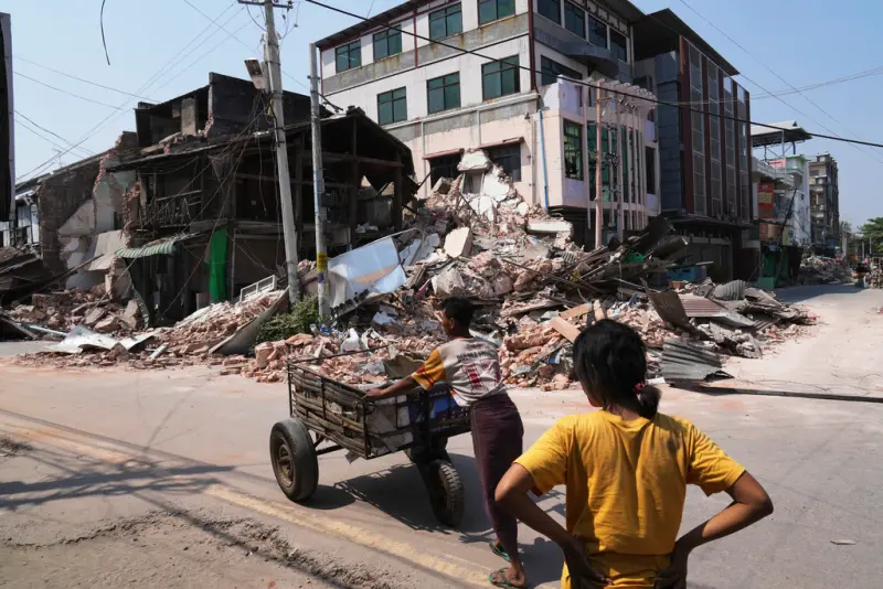 ▲截至今（31）日早上已有超過1700人死亡，並有300人失蹤。（圖／美聯社／達志影像）