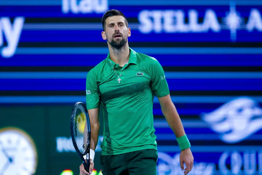 ▲37歲10個月的喬科維奇雖然成為ATP大師賽史上最年長的決賽選手，可惜面對年輕勁敵的重砲發球和強勢壓制，最終與生涯百冠及邁阿密大師賽第7冠擦肩而過。美聯社（圖／美聯社／達志影像）