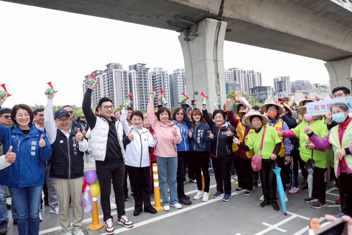 ▲「綠空廊道計畫」全線通車，市長盧秀燕親自主持完工視察暨市民健行活動(圖／市政府提供2025.3.31)