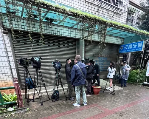 獨／小微先生喊冤：直播為帶貨　鄰居揭真相打臉「不是賣茶葉」
