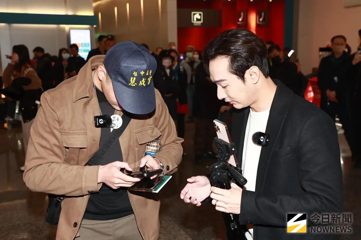 ▲網紅閩南狼（左）、八炯（右）。（圖／記者葉政勳攝）